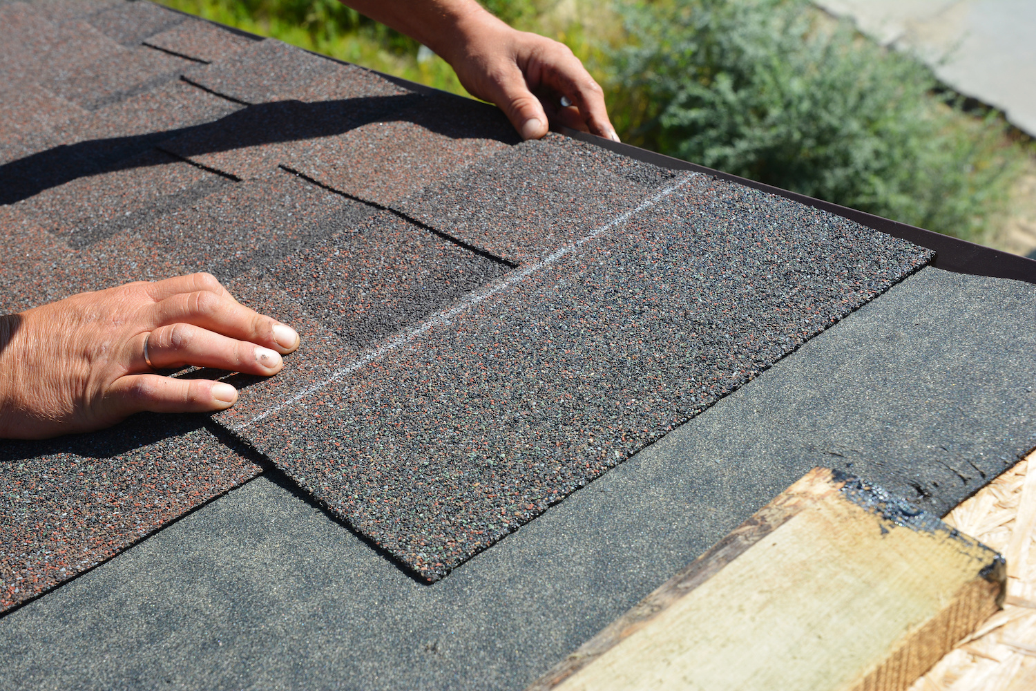 What Shingle Material Provides The Longest Lasting Roof?