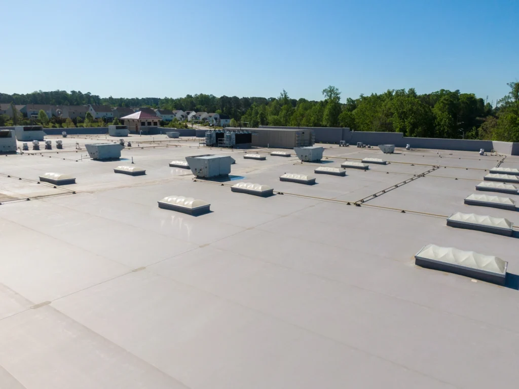new roof installation with tpo roof membrane