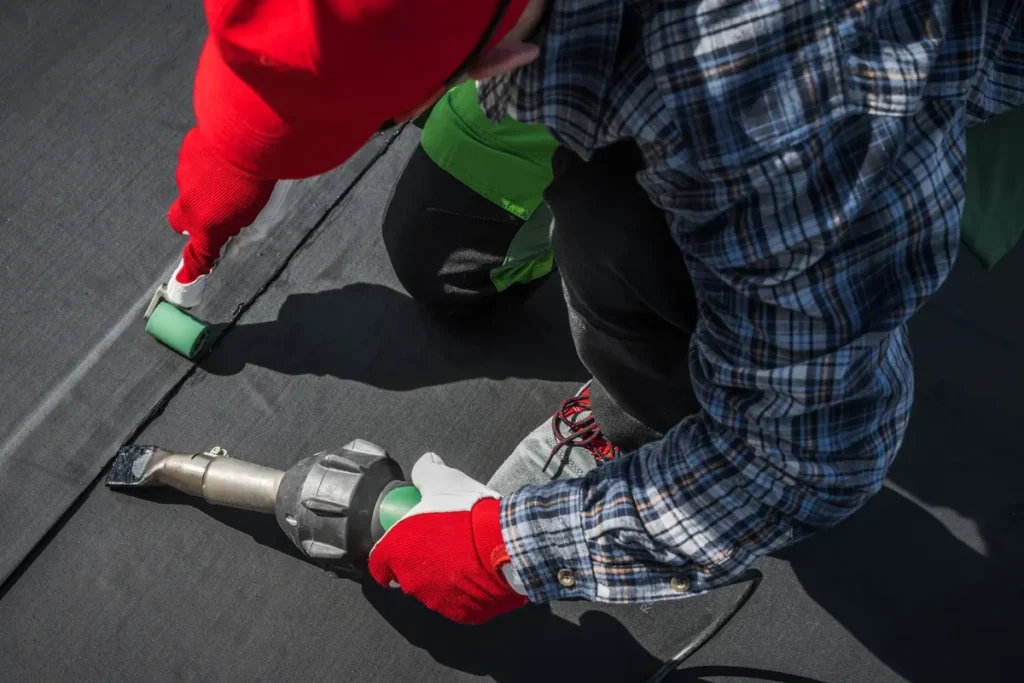 installing a rubber roof